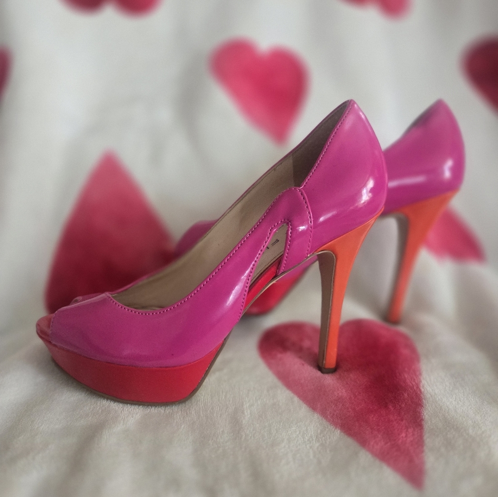 Marc Fisher Pink Platform Heels - Picture 2 of 10